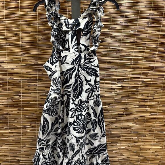 Women's Sleeveless Back Ribbon Dress - Who What Wear™ Size 2X - Picture 2 of 3